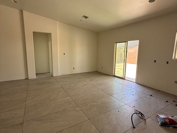 5th image of 12566 E 51st Pl