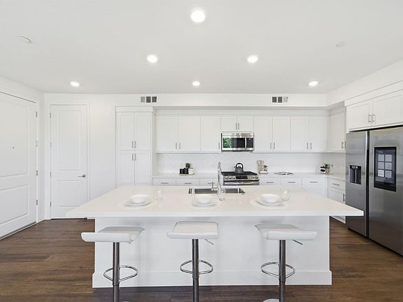 3rd image of 44908 Wisdom Rd Unit 203