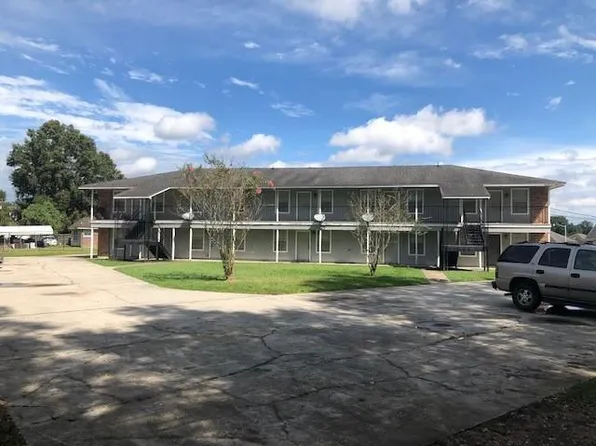 901 Barrington Dr, Baker, LA 70714