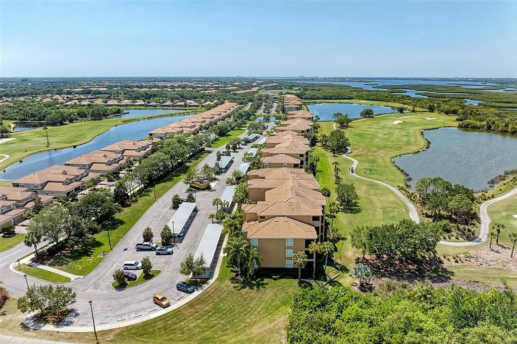 2 bed, 2.0 bath, 1156 sqft, $1,799 — Photo 4