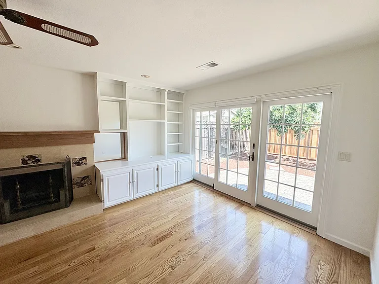 3057 Carleton Pl — Photo 37