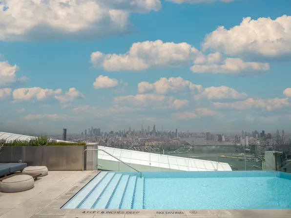 138 Willoughby Street image 1 of 42