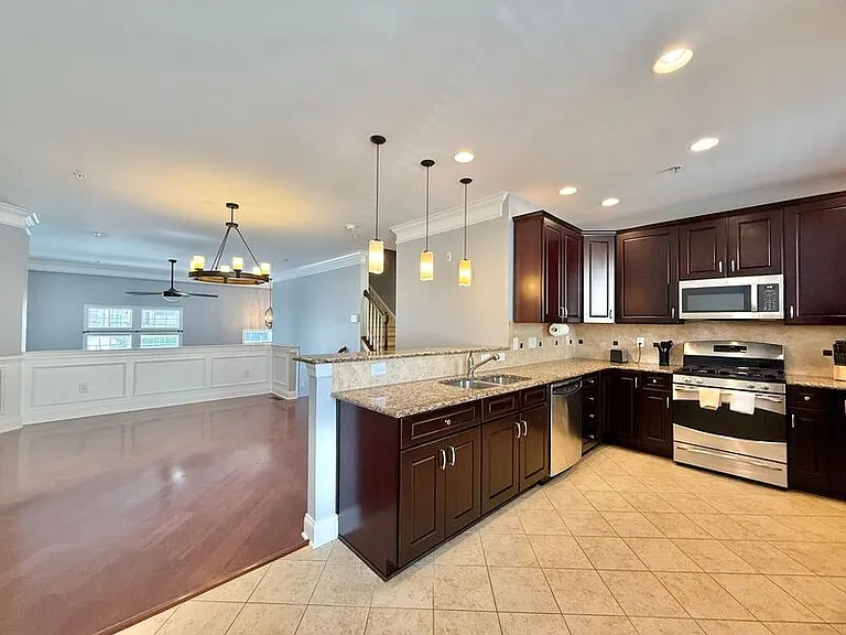 10321 Sablewood Dr #108 — Photo 6