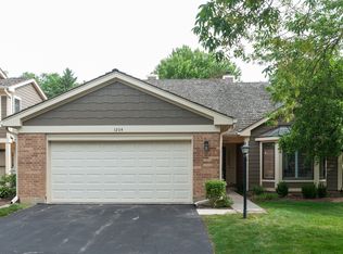 1204 Emerson Ln, Libertyville, IL