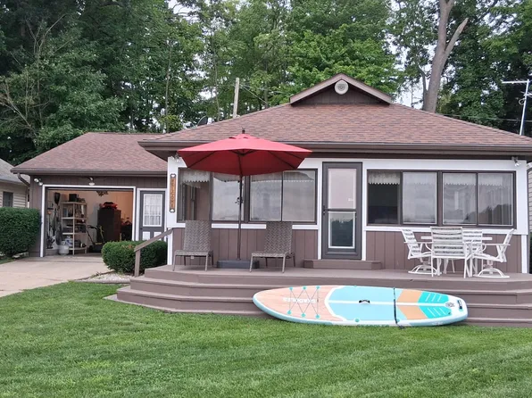 67479 Territorial Rd, Lawrence, MI 49064