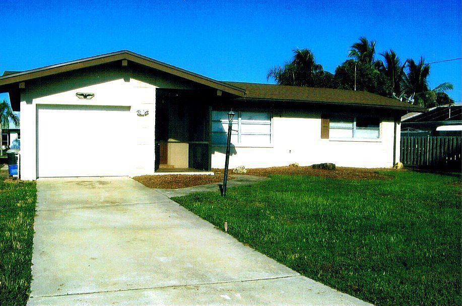1st image of 5412 SW 2nd Ave