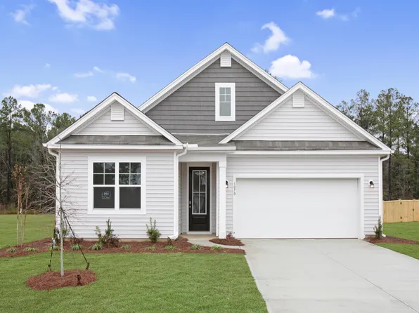 1070 Wading Point Blvd, Huger, SC 29450