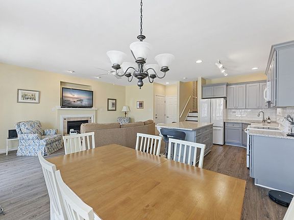 5th image of 5128 Asbury Ave Floor 1