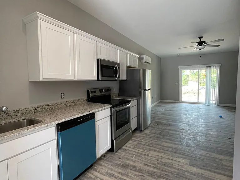 515 Wellington Way — Photo 1