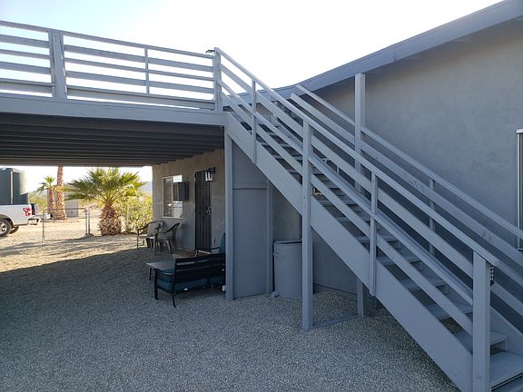 Roof viewing deck... very special