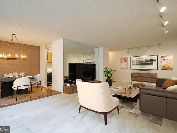 5th image of 1901 John F Kennedy 45 Blvd #909-10