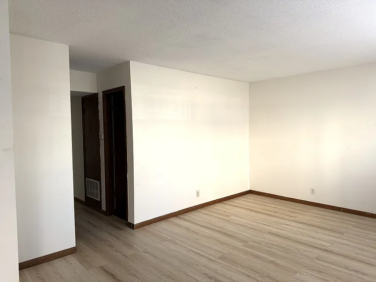 1207 Kearney St #4 — Photo 3