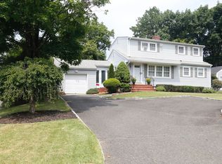 68 Unity Rd, Stamford, CT 06905
