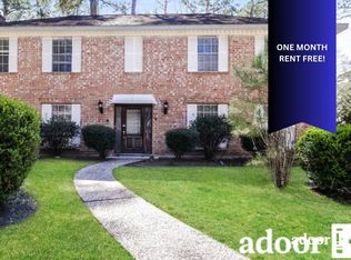 11719 Moorcreek Dr, Houston, TX 77070