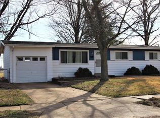 1600 Chickadee Ln, Florissant, MO