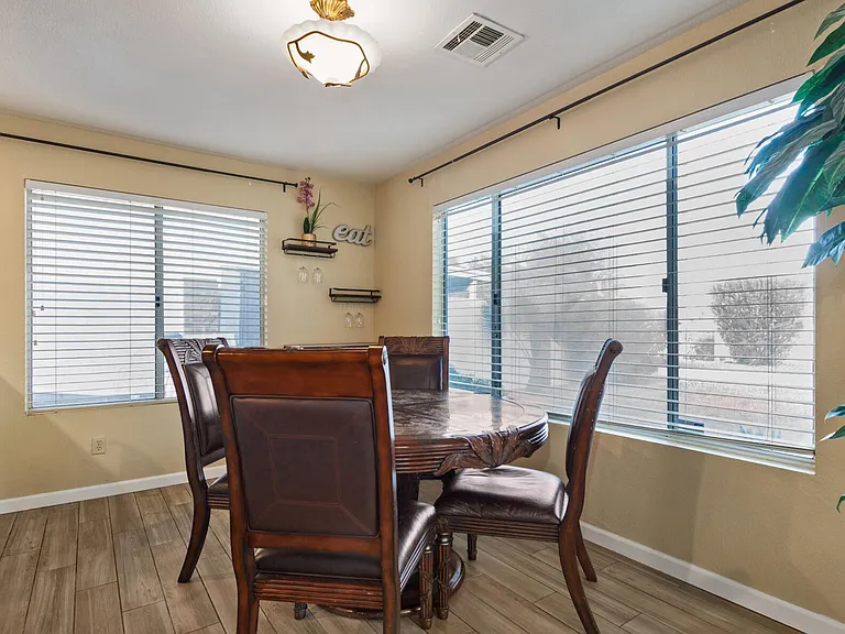 6916 W Tina Ln — Photo 12