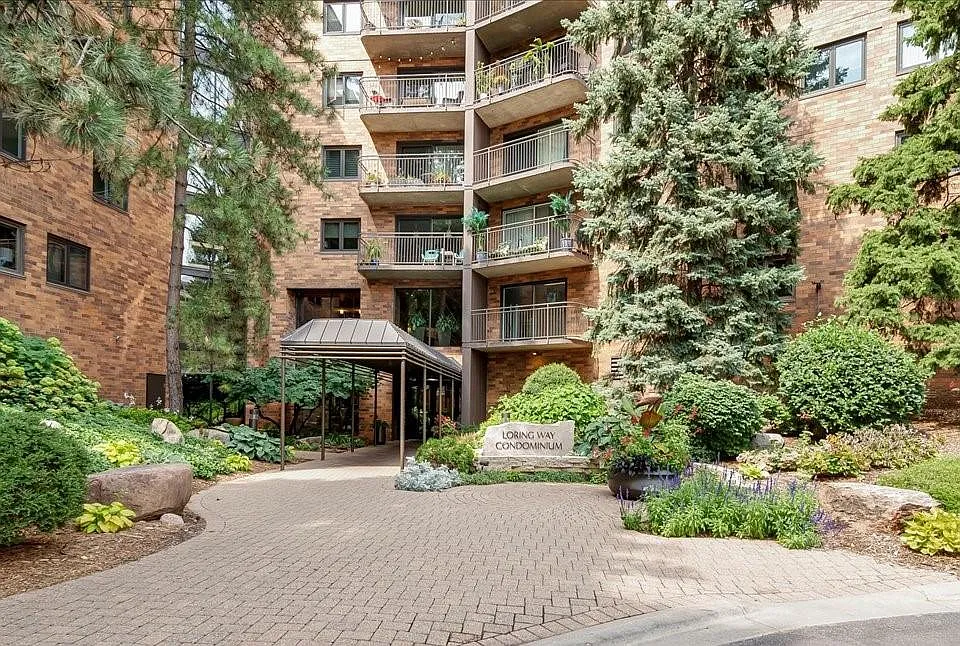 210 W Grant St #506