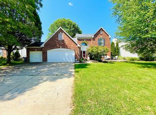 3223 Bridgeport Place Dr, Bridgeton, MO 63044