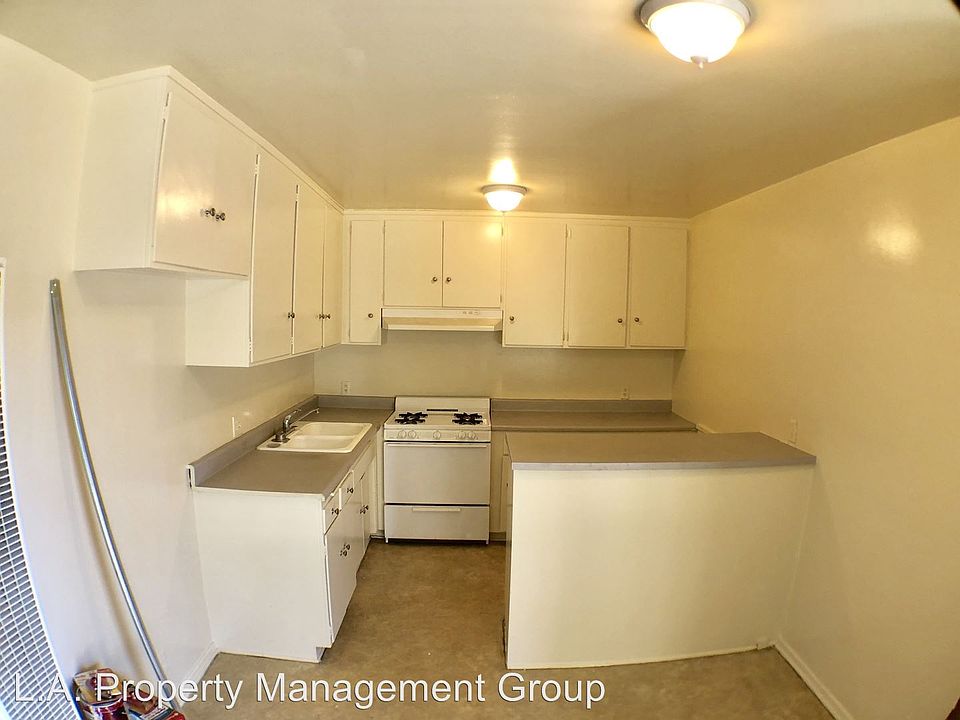 1st image of 1908 Gardena Ave APT 13
