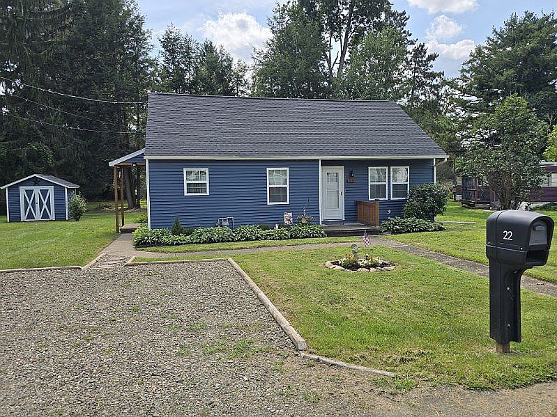 1st image of 22 Linda Ln