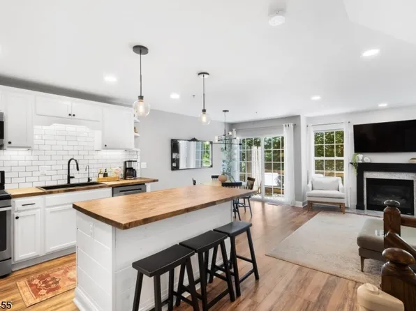 1023 Wendover Ct, Randolph Twp., NJ 07869