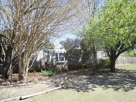 2nd image of 22040 Flanagan Cir