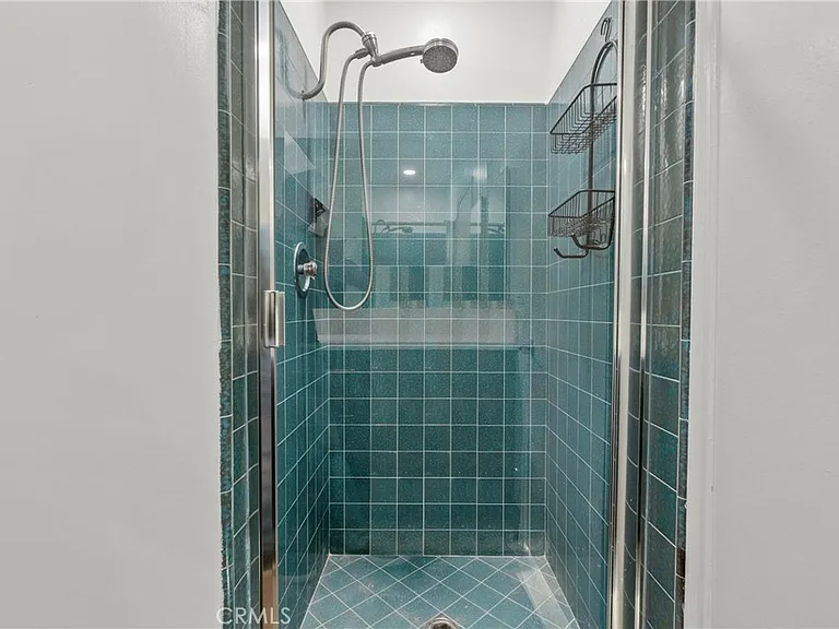 9724 Bothwell Rd — Photo 20