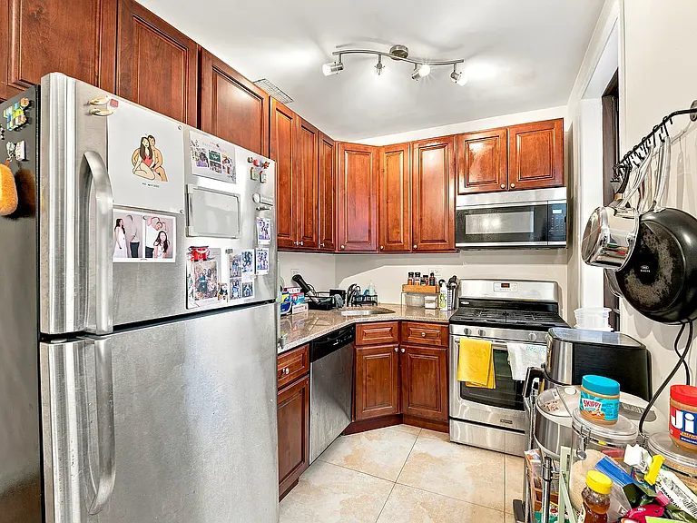 47-55 39th Pl #4-B — Photo 3
