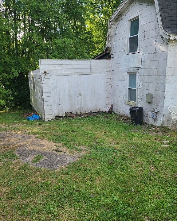 2nd image of 671 Dowdell Ave