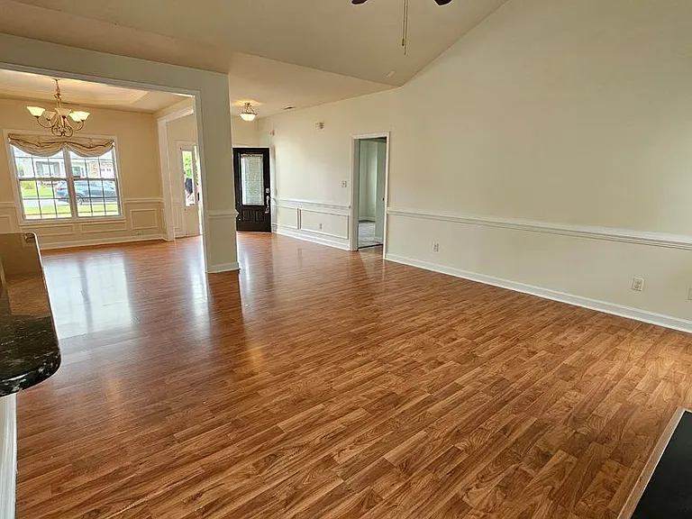 202 Winson Green Ln — Photo 3