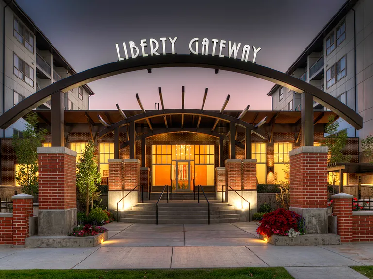Liberty Gateway — Photo 2