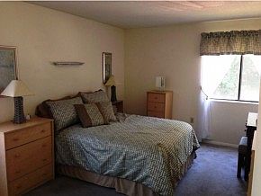 5th image of 1720 Blackstone Dr