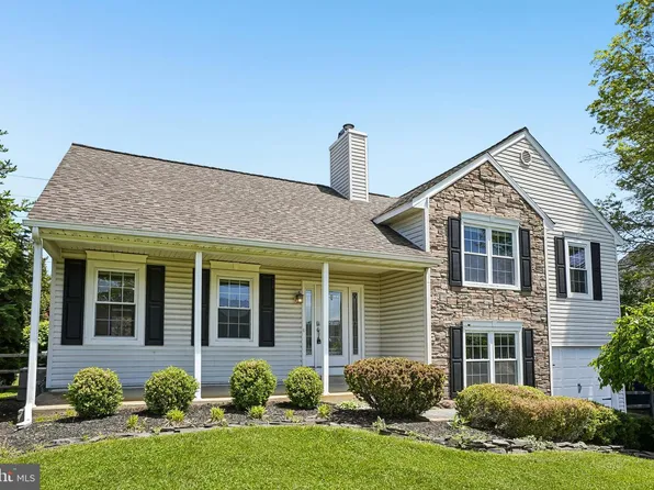 247 Winchester Dr, Horsham, PA 19044