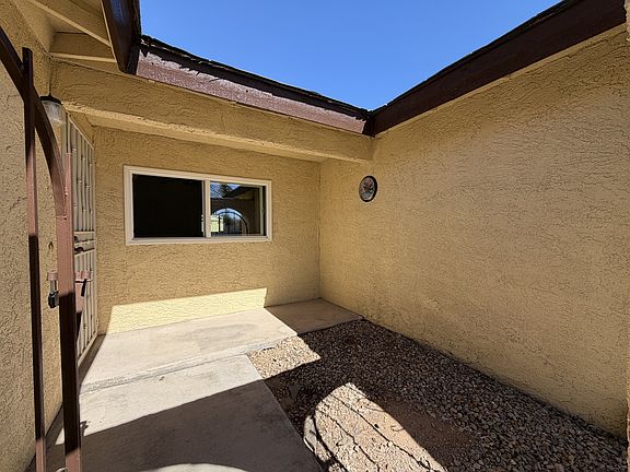 3rd image of 6822 Endora Dr