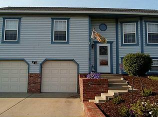 2007 S Trillium Dr, Aliquippa, PA 15001