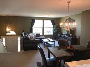 2462 Anna Way, Elgin, IL 60124