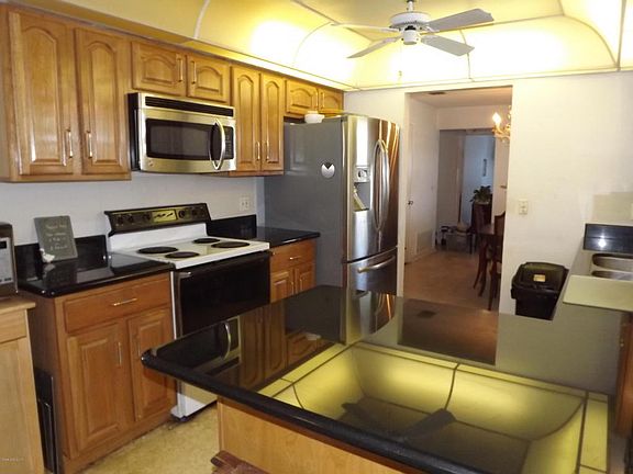 3rd image of 490 Carrioca Ct