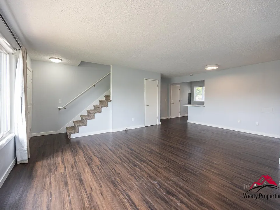 6721 NE Klickitat St #6721