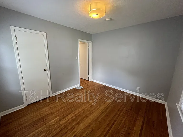 5315 Norwaldo Ave — Photo 11