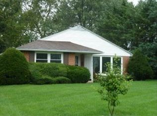 5740 Main St, East Petersburg, PA 17520