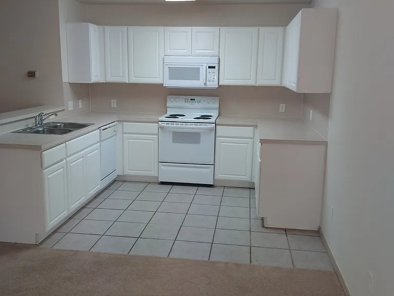 504 Kline Ave #2 — Photo 4