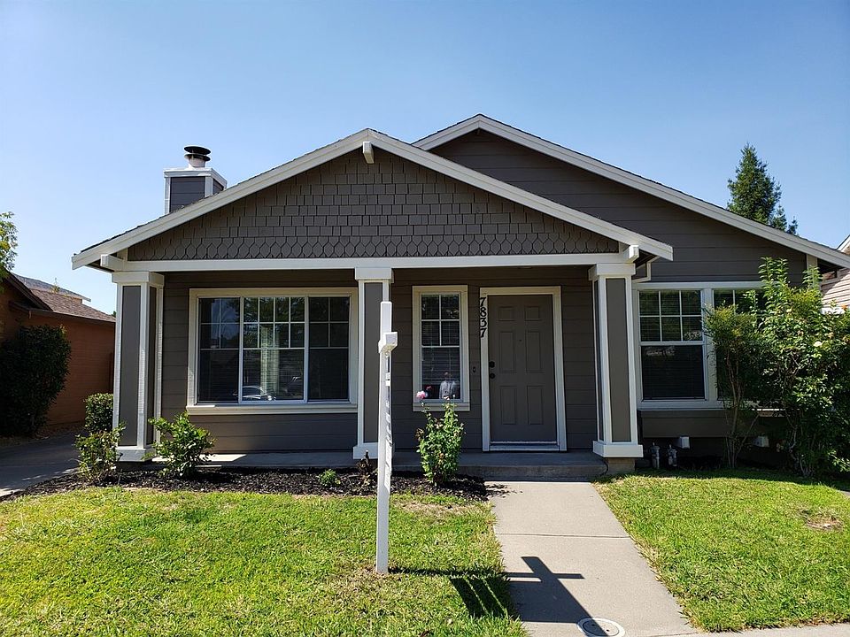 2nd image of 7837 Cottage Grove Way