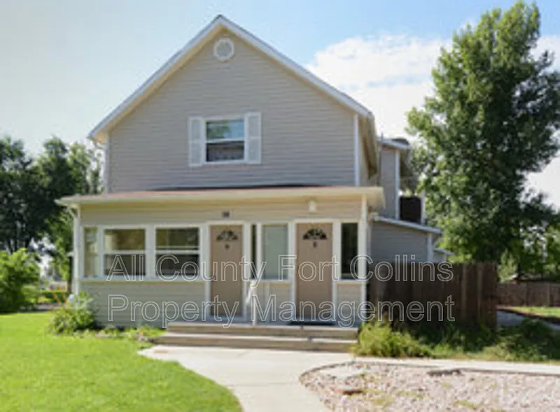401 Elm St #4