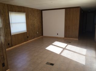 1555 E Reno Rd, Azle, TX 76020