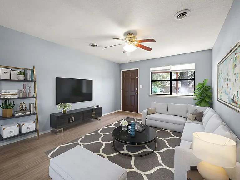 4424 W Acoma St — Photo 4