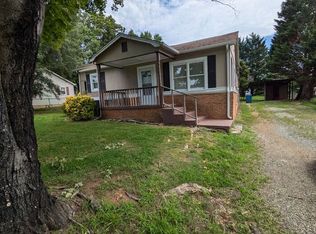 1616 15th St NE, Hickory, NC 28601