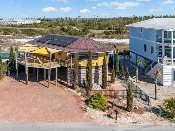 118 Canal Pkwy, Mexico Beach, FL 32456
