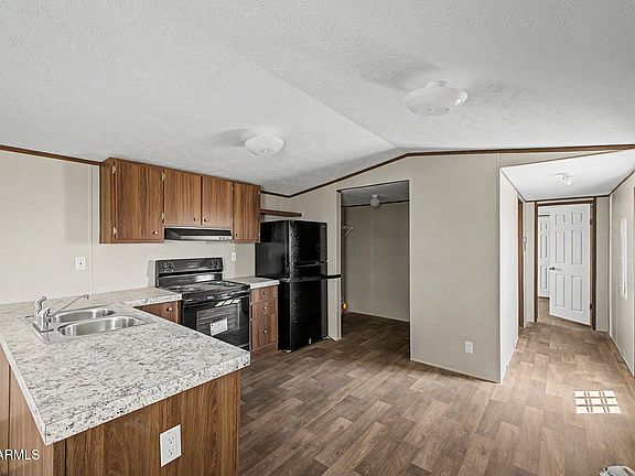 4th image of 11442 S Hollinger Road