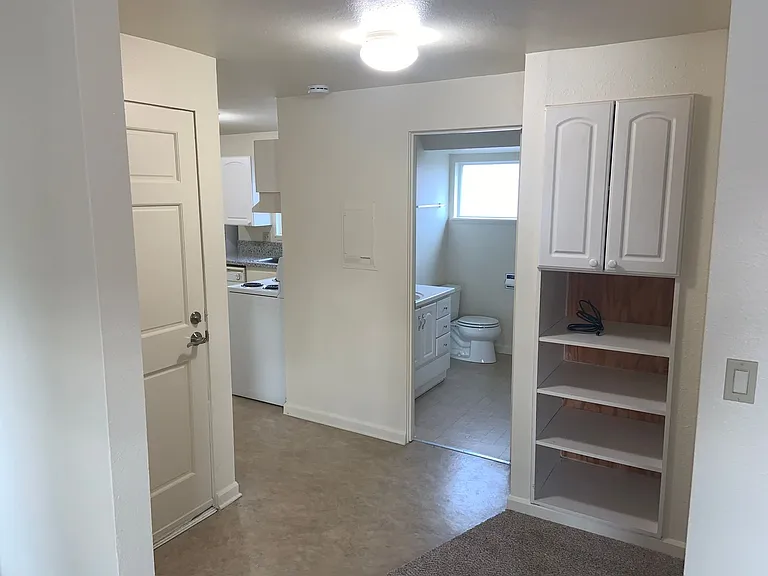 991 NW Circle Blvd — Photo 7