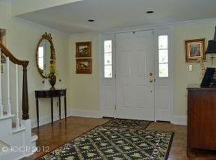 14 Parker Pl, Upper Saddle River, NJ 07458